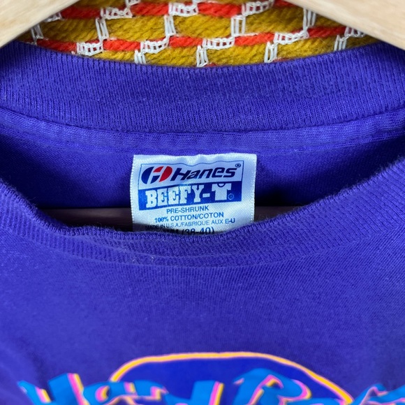 Hard Rock Cafe Maui t-shirt - Picture 3 of 3